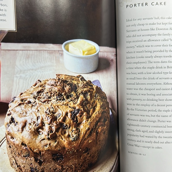 The Official Downtown Abbey Cookbook - Picture 11 of 12
